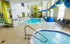 Redwood Inn & Suites